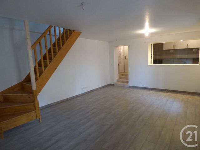 Appartement T4 à louer - 4 pièces - 70,02 m2 - Rumilly - 74 - RHONE-ALPES